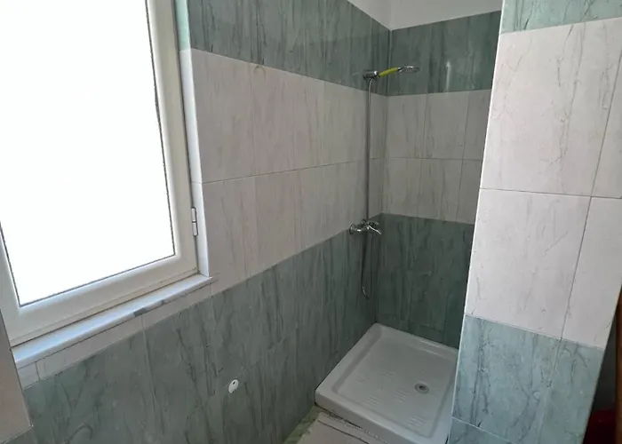 Apartman Vivi La Tua Con L'appartamento 2 Di Ervin! Enjoy Your With Ervin's 2! Vlora