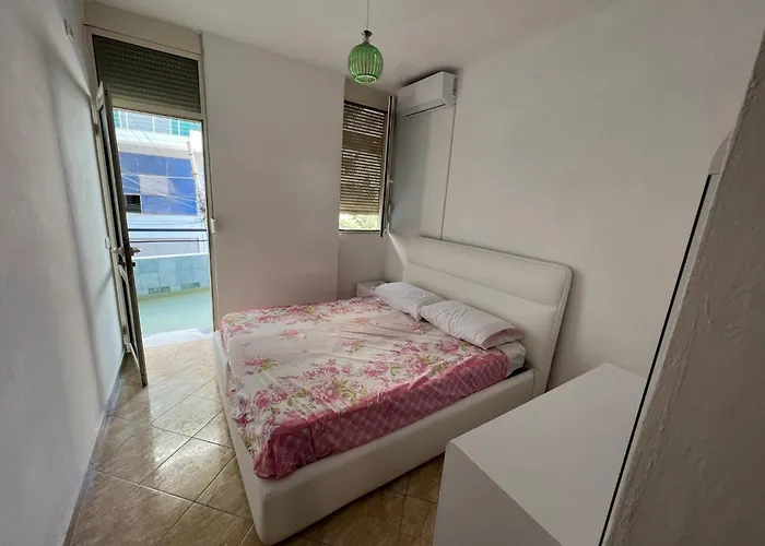 Apartman Vivi La Tua Con L'appartamento 2 Di Ervin! Enjoy Your With Ervin's 2! *